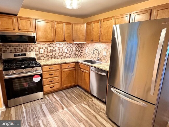 Photo - 4311 Cedarlake Ct
