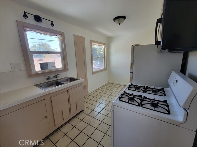 Photo - 2012 Cherry Ave Casa Adosada