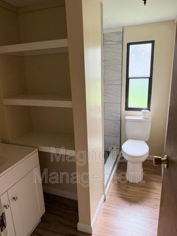 Photo - 209 Gillburg Estates Ct