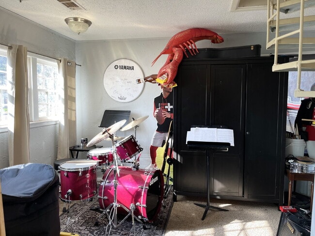 Photo - Spacious 4-Bedroom Home Available for Fall 2026 Pre-Lease