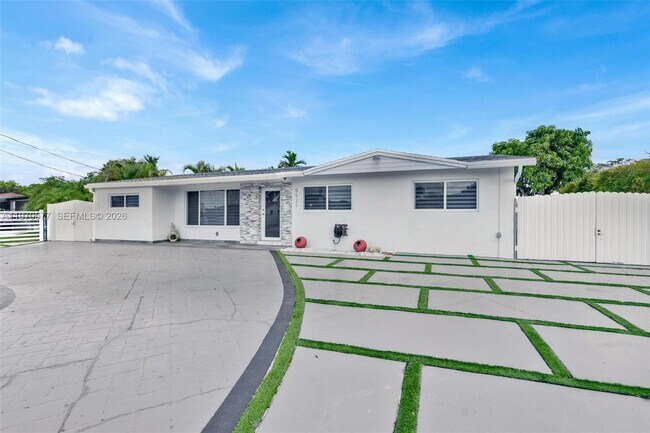 Photo - 5521 SW 104th Ave