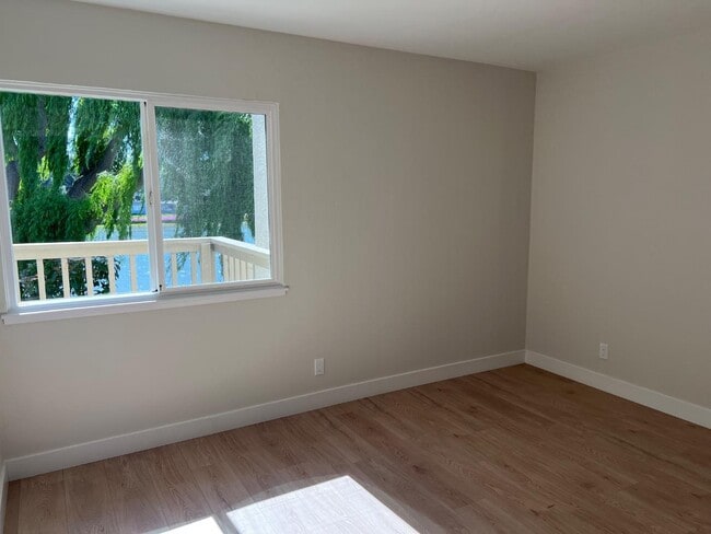 Photo - 210 Beach Park Blvd