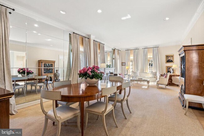 Photo - 7440 Old Maple Square