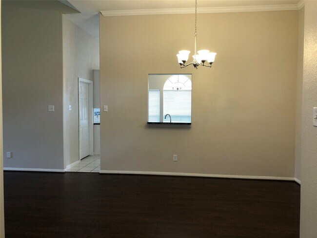 Photo - 818 Oak Lodge Ct