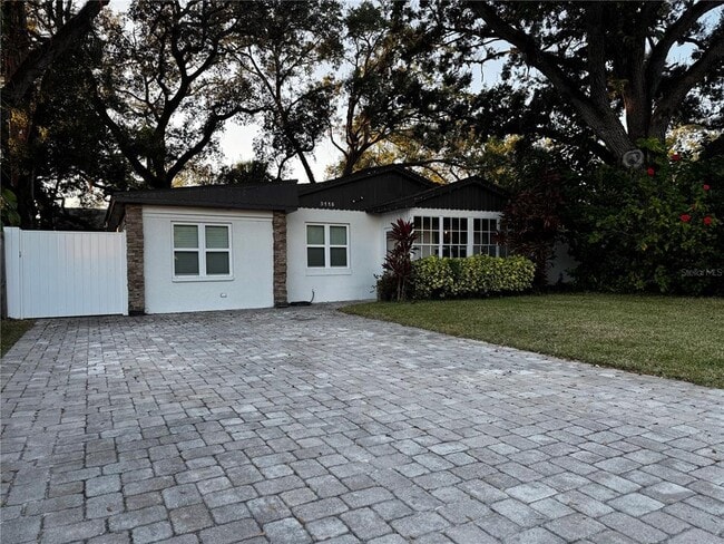 Building Photo - 3115 S Manhattan Ave