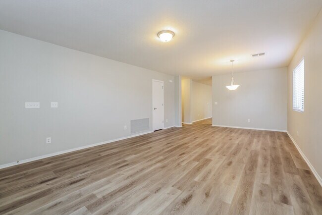 Photo - 1936 W Calle Cielo De Oro