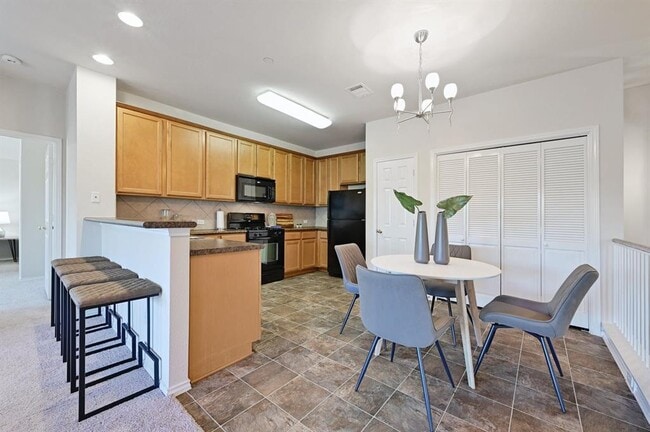 Photo - 9201 Brodie Ln