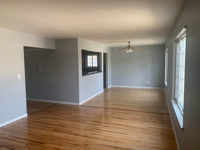 Photo - 30256 Southfield Rd Unit A280