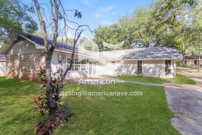 Photo - 1514 Edgewood Pl
