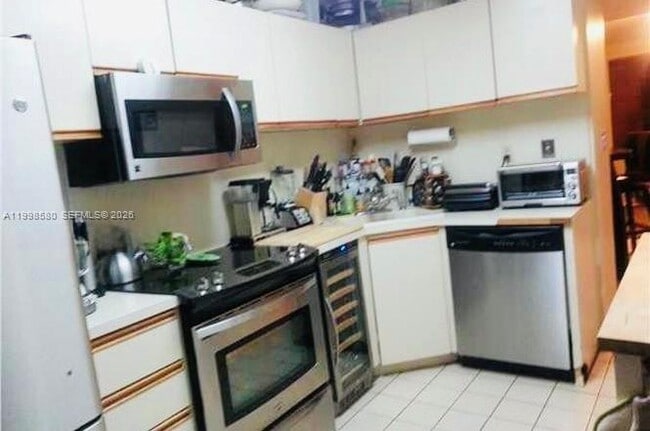 Photo - 10029 SW 77th Ct