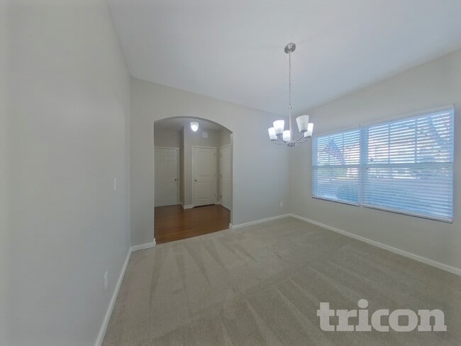 Photo - 930 Corvus Ct