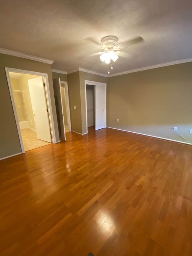 Photo - Stylish 2-Bedroom Townhouse in Sun City Summerlin with Resort-Style Amenities