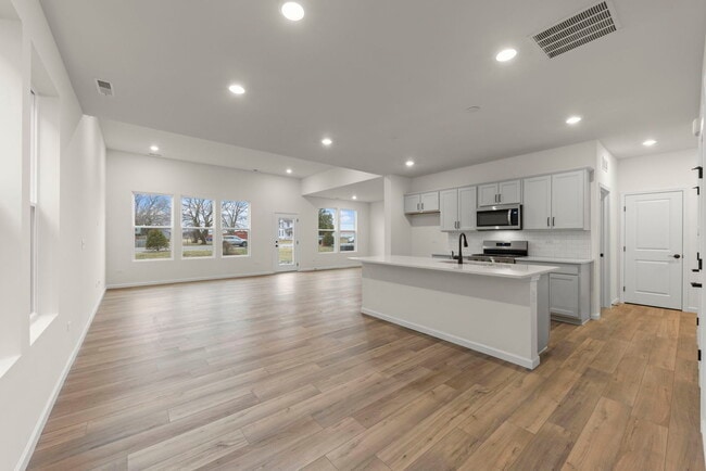 Photo - 2727 Lawlor Ln