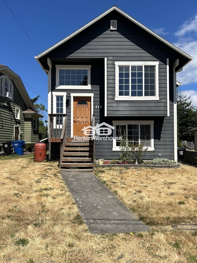 Building Photo - 718 N 100th St Rental