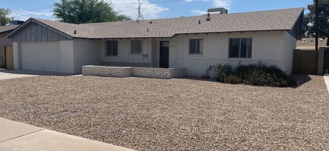 "COMING SOON" EARLY AUGUST Lovely 3 bedroo... - "COMING SOON" EARLY AUGUST Lovely 3 bedroo... House