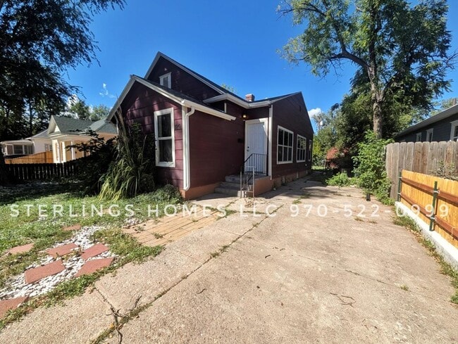 320 Denver St