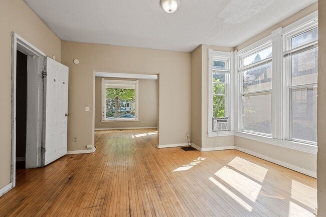 Photo - MUST SEE! Spacious 5BD/2BA Home near the U...