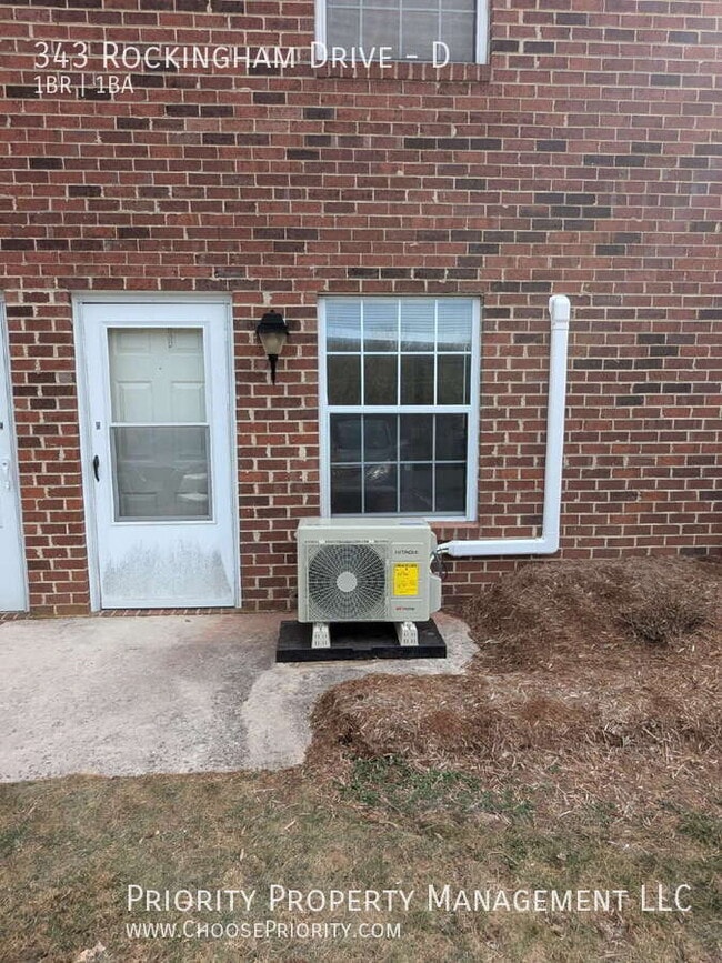 Photo - 343 Rockingham Dr Unidad D