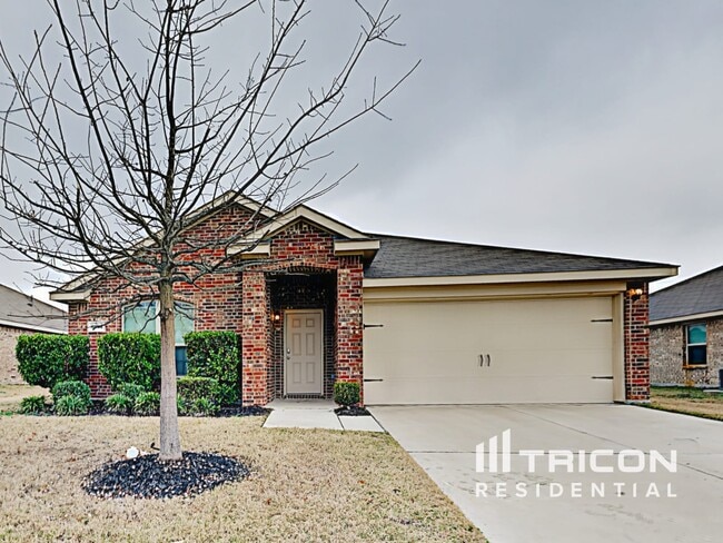 Photo - 3025 Iris Dr