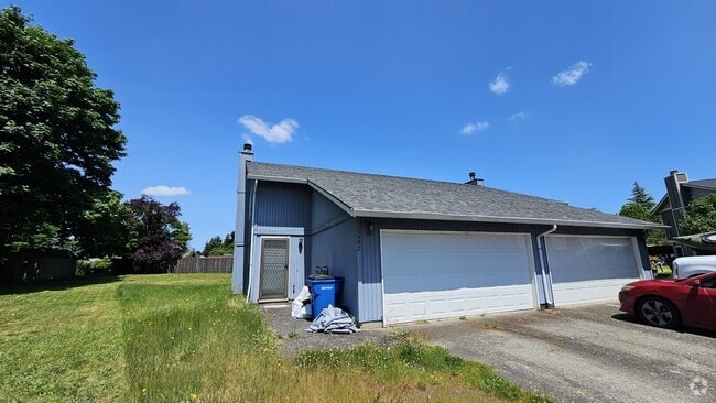 Building Photo - 1602 SE 145th Ct Rental