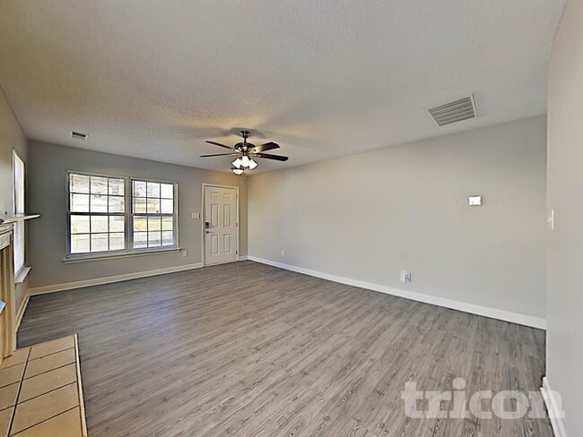 Photo - 4019 Cedar Bark Dr