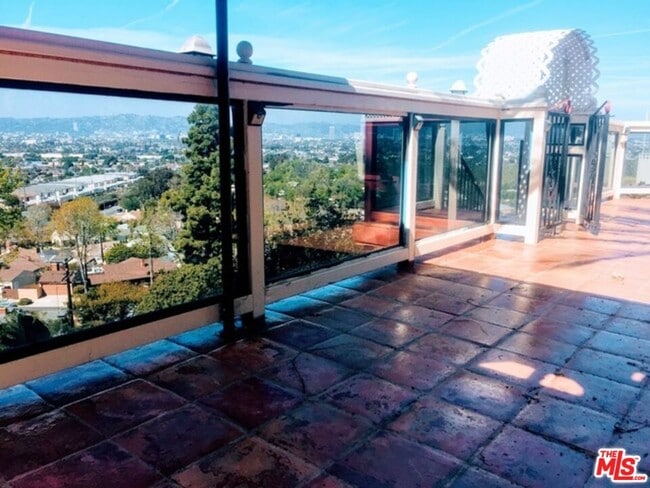 Photo - 5417 Weatherford Dr