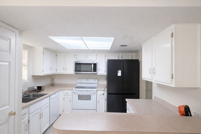 Photo - 14555 Wunderlich Dr Unidad 2609