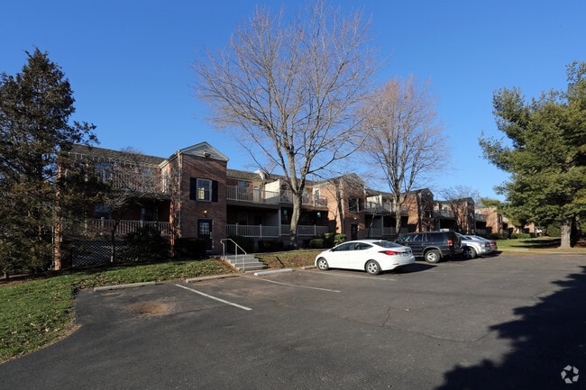 Parkside Manor - Parkside Manor Apartments