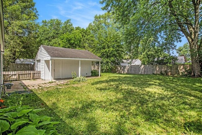 Photo - Charming 3-Bed/1-Bath Ranch Style with Garage