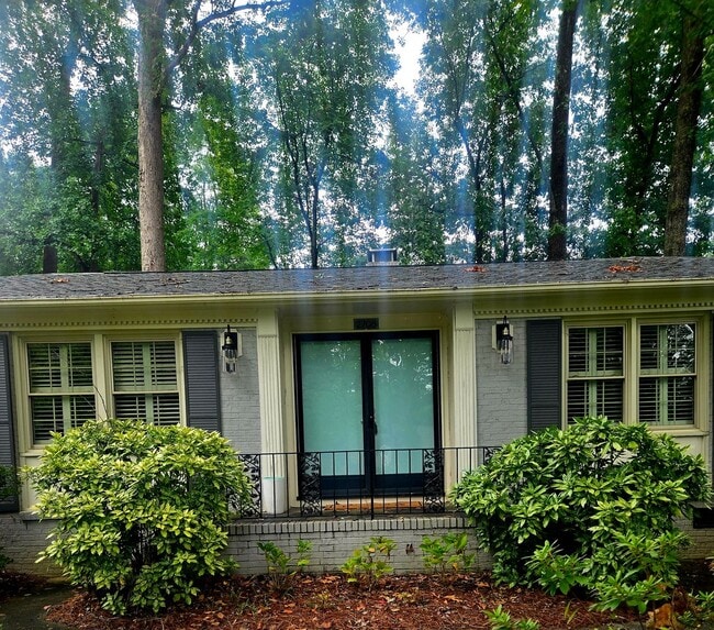 2708 Courtney Ln