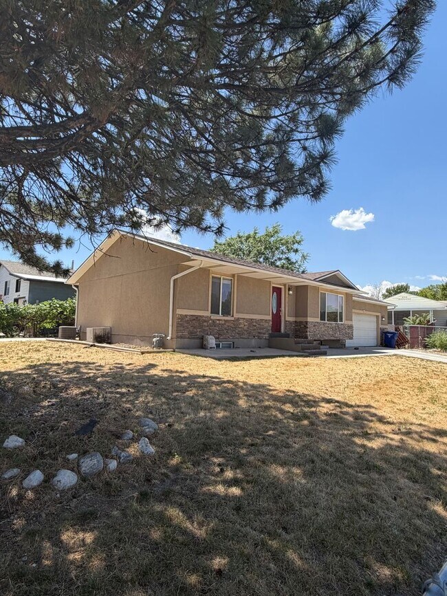 Photo - Spacious West Valley Home!!!