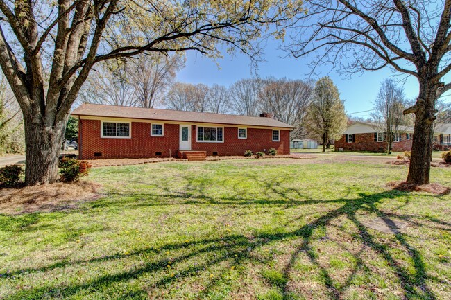 Photo - 1408 Delview Rd