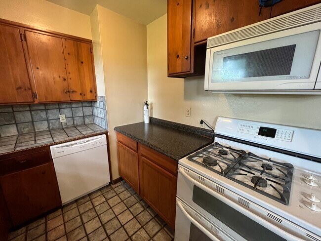 Photo - 511 Fleetwood Dr