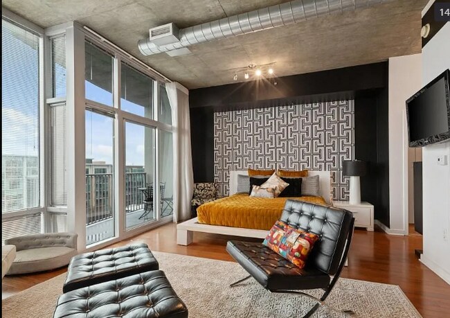 Photo - 923 Peachtree St NE Unidad Luxury Midtown Studio