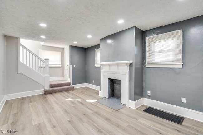 Photo - 920 Bloomfield Ave