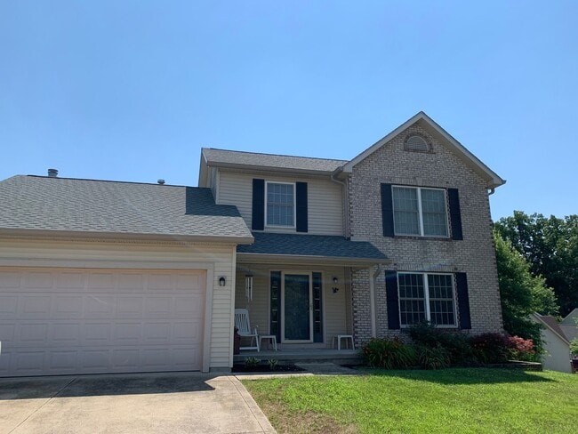 Building Photo - A MUST SEE HOME IN WOODGATE!