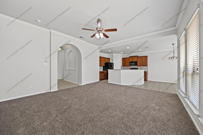 Photo - 521 Wedgwood Dr