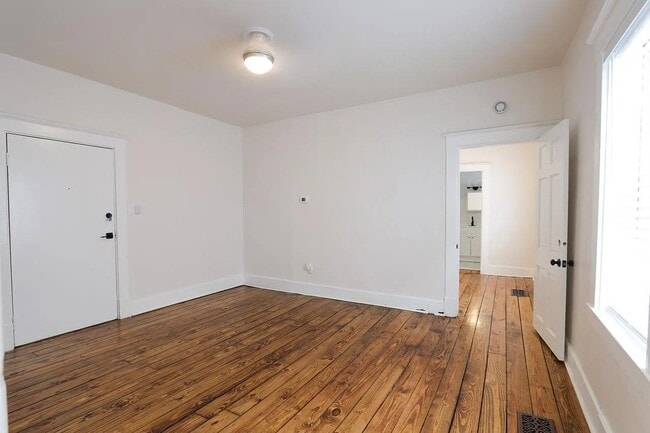 Photo - 1529 Madison Ave