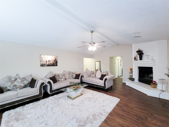 Photo - 412 Land Grant Dr