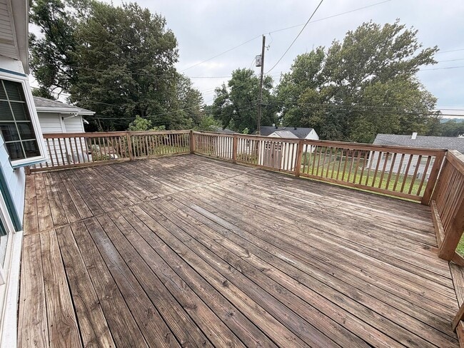Photo - 710 S 67th Ave