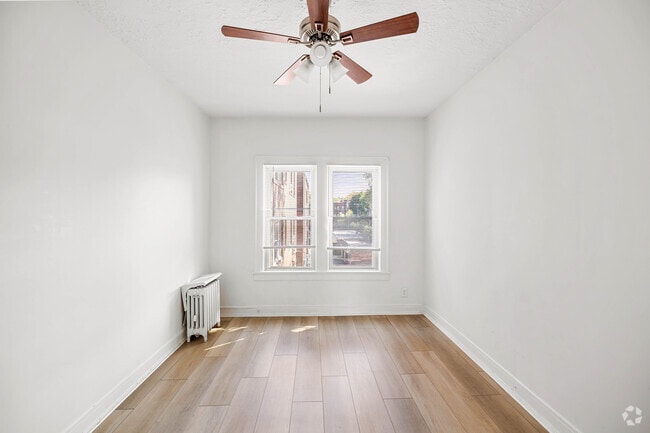 2BR, 1BA - 800SF - Bedroom 2