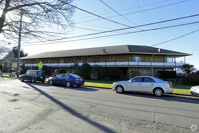 Photo - Sea Cliff Manor