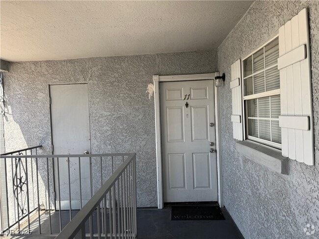 Building Photo - 3823 S Maryland Pkwy Unit L11 Rental