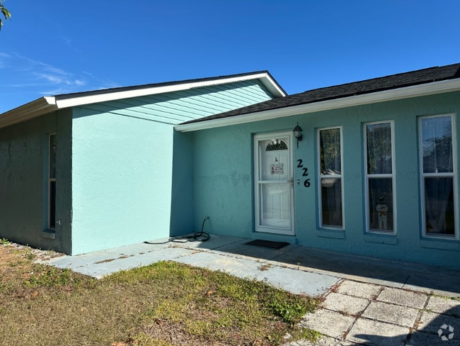 Building Photo - 226 E Cedarwood Cir Rental