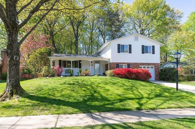 Building Photo - 4992 Swinton Dr