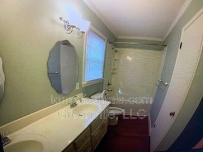 Photo - 42 N Garden Cir