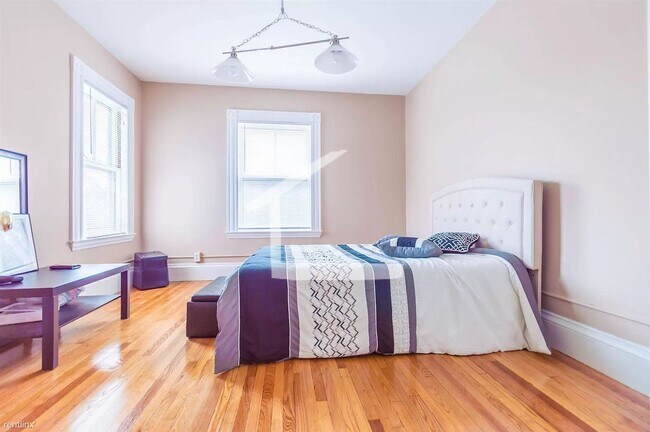 Photo - Renovated. Now with 'metal-object' in living room