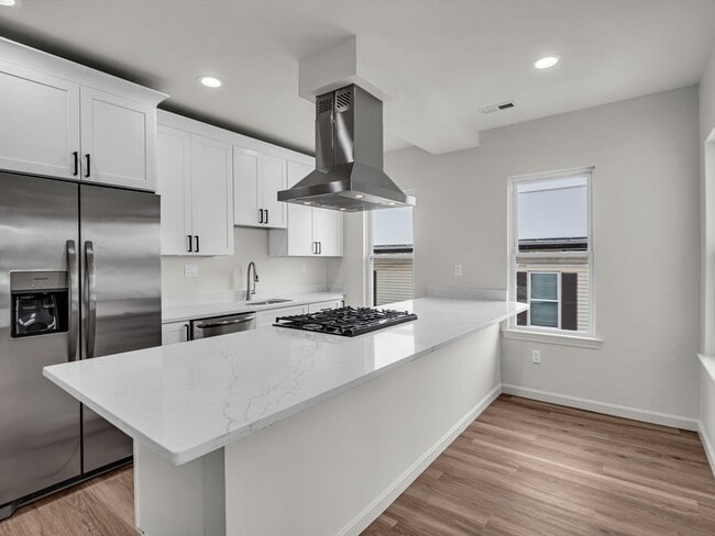 Photo - 12 Alpine St Unit 3