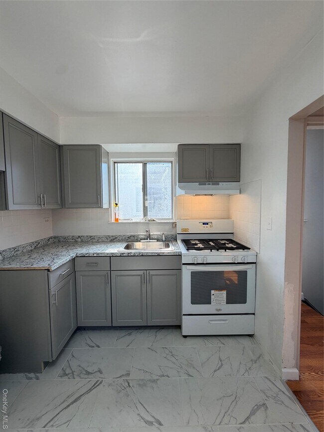 Photo - 153-16 110th Rd Unidad 2