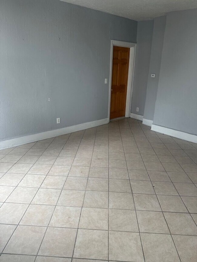 Photo - Huge 4 bed 3.5 bath house in Lawrenceville available July 1!!!